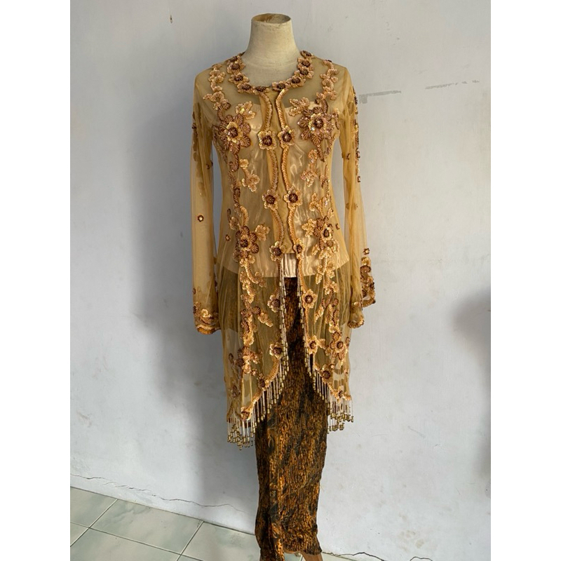 Preloved - Kebaya Full Payet