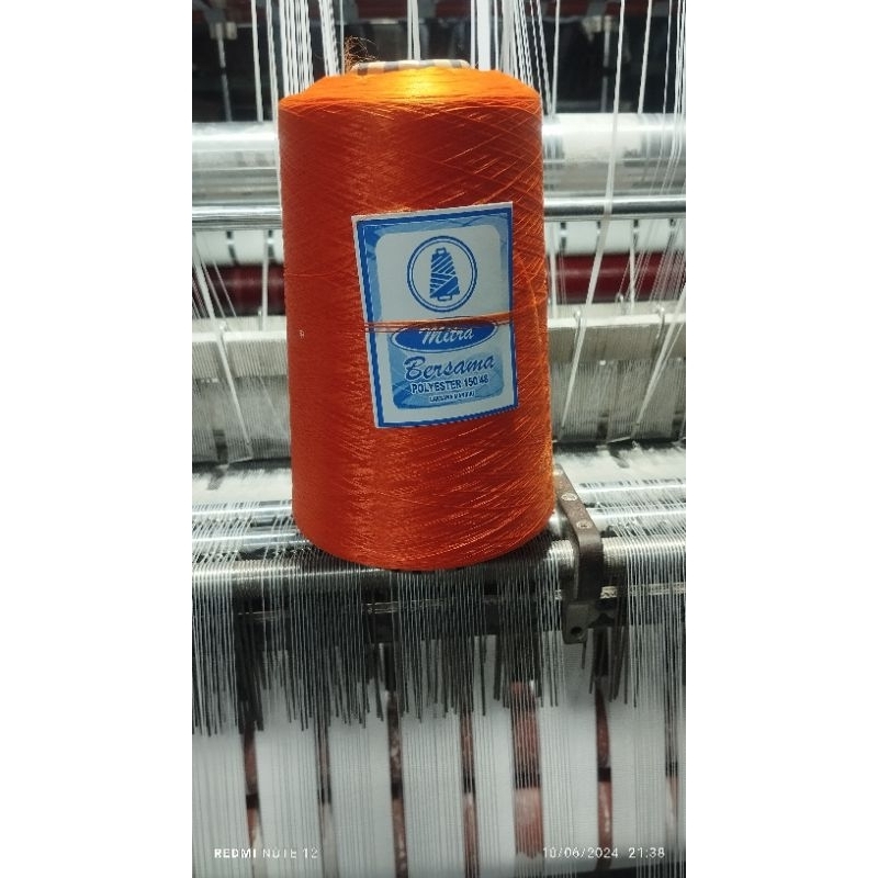 benang obras Polyester 150/48 warna merah cabai berat 1/2 kg ataw 500 gram