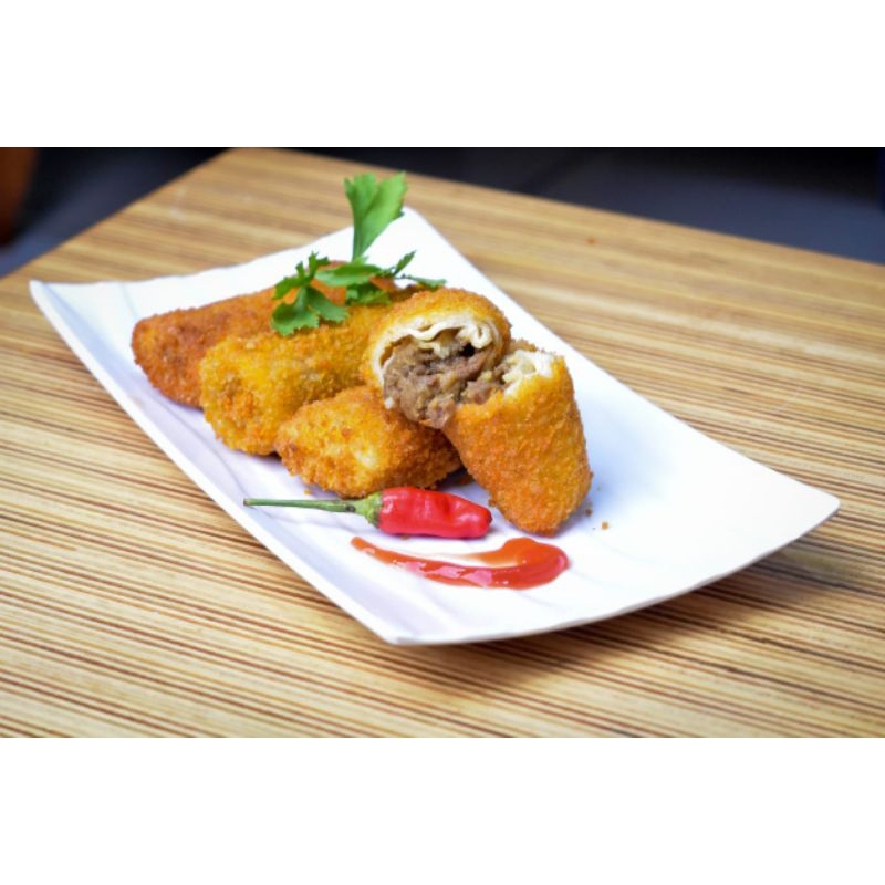 

BKM- RISOLES BY IBAY / JAJANAN PASAR KHAS BANDUNG.