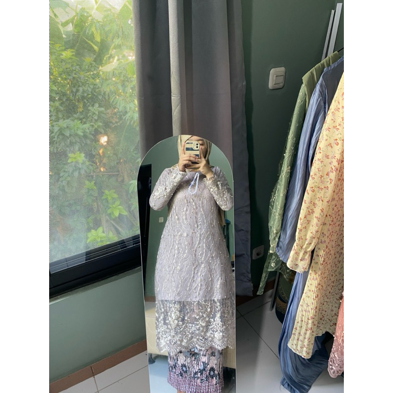 [PRELOVED] Kebaya D - Ungu Pastel