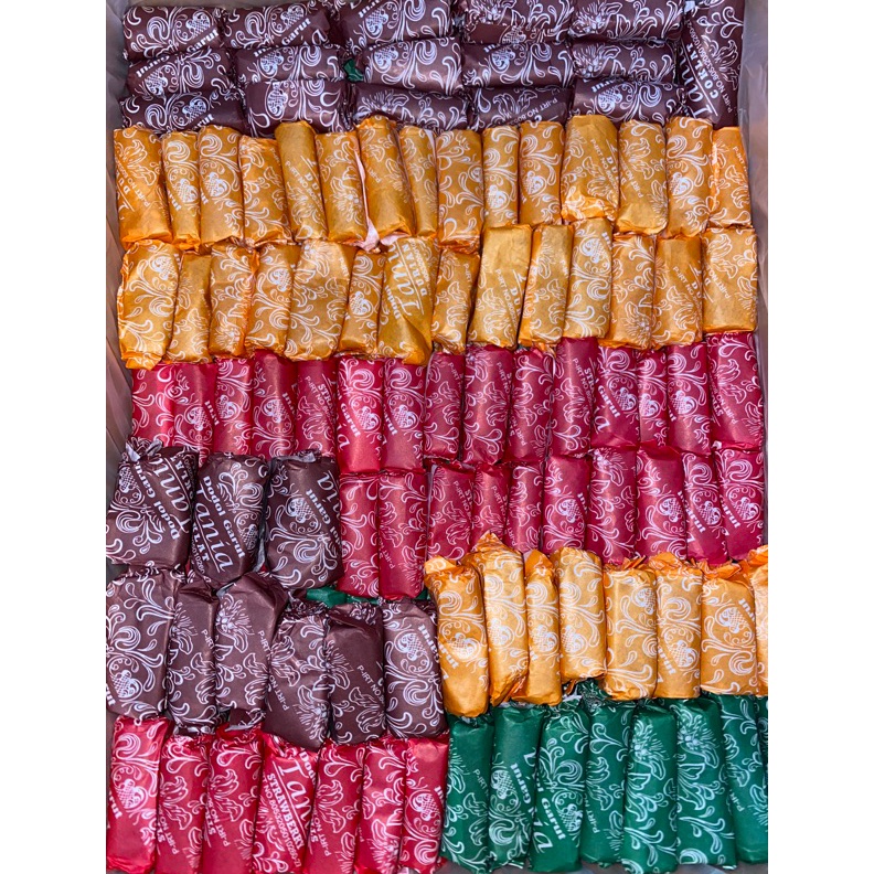 

TERLARISSS READY 1KG DODOL GARUT MIX ANEKA RASA COKELAT DURIAN PANDAN STRAWBERRY KIRIM FRESH