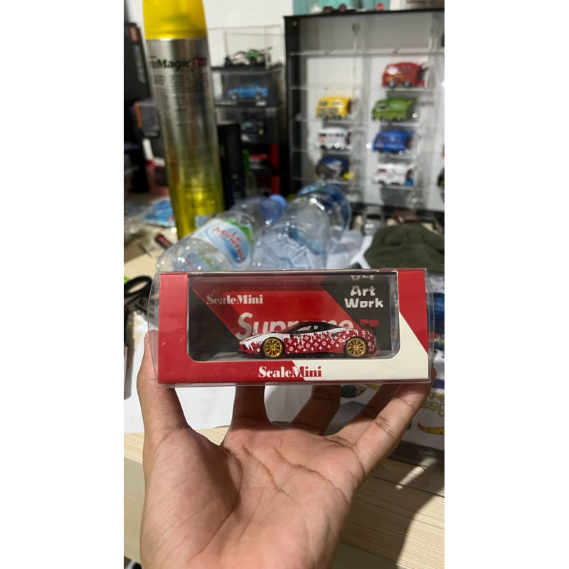 Scale Mini Ferrari 488 Lb Works SUPREME X lV seri 118/666pcs