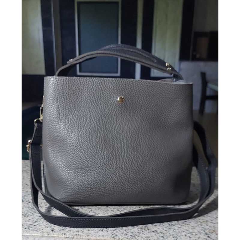 TAS PRELOVED ORIGINAL SLING BAG NO BRAND