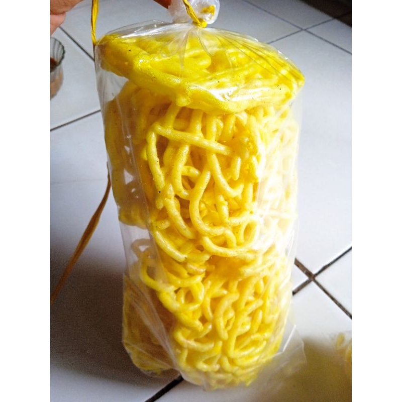 

KRUPUK MIE KUNING/ SUDAH MATANG