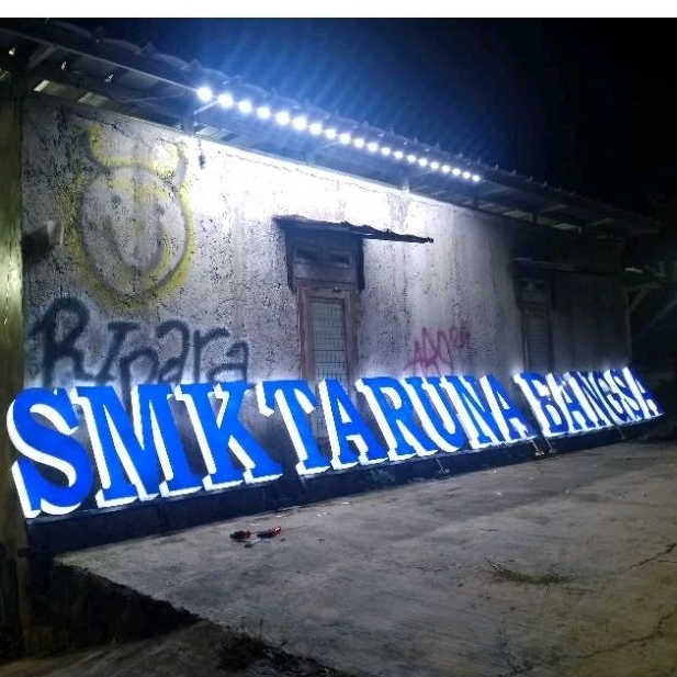 akrilik huruf timbul LED . LED huruf timbul . akrilik huruf nyala