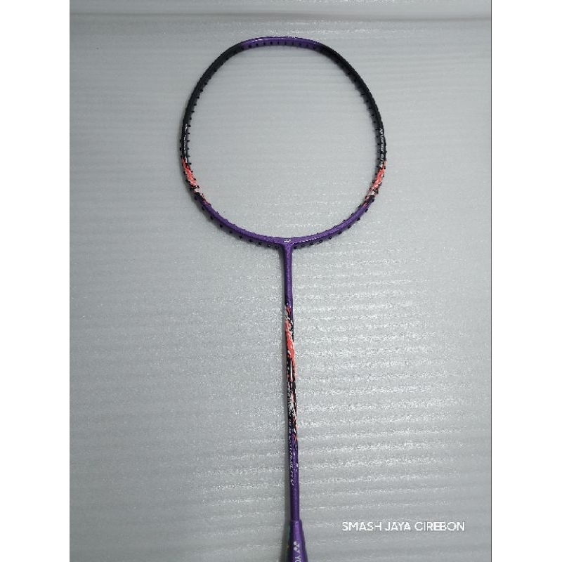 Yonex Nanoflare 001 Ability/001 Feel - Raket Badminton
