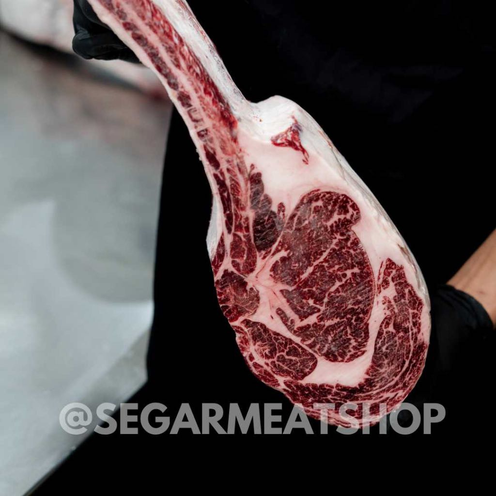 

WAGYU TOMAHAWK MB9+