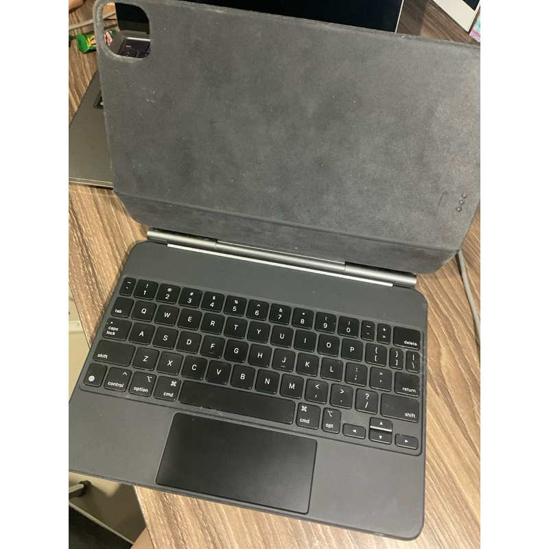 MAGIC KEYBOARD IPAD AIR M1 / IPAD PRO BLACK ORI FROM iBox