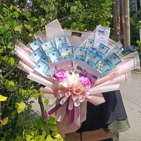 buket uang kosong buket wisuda besar