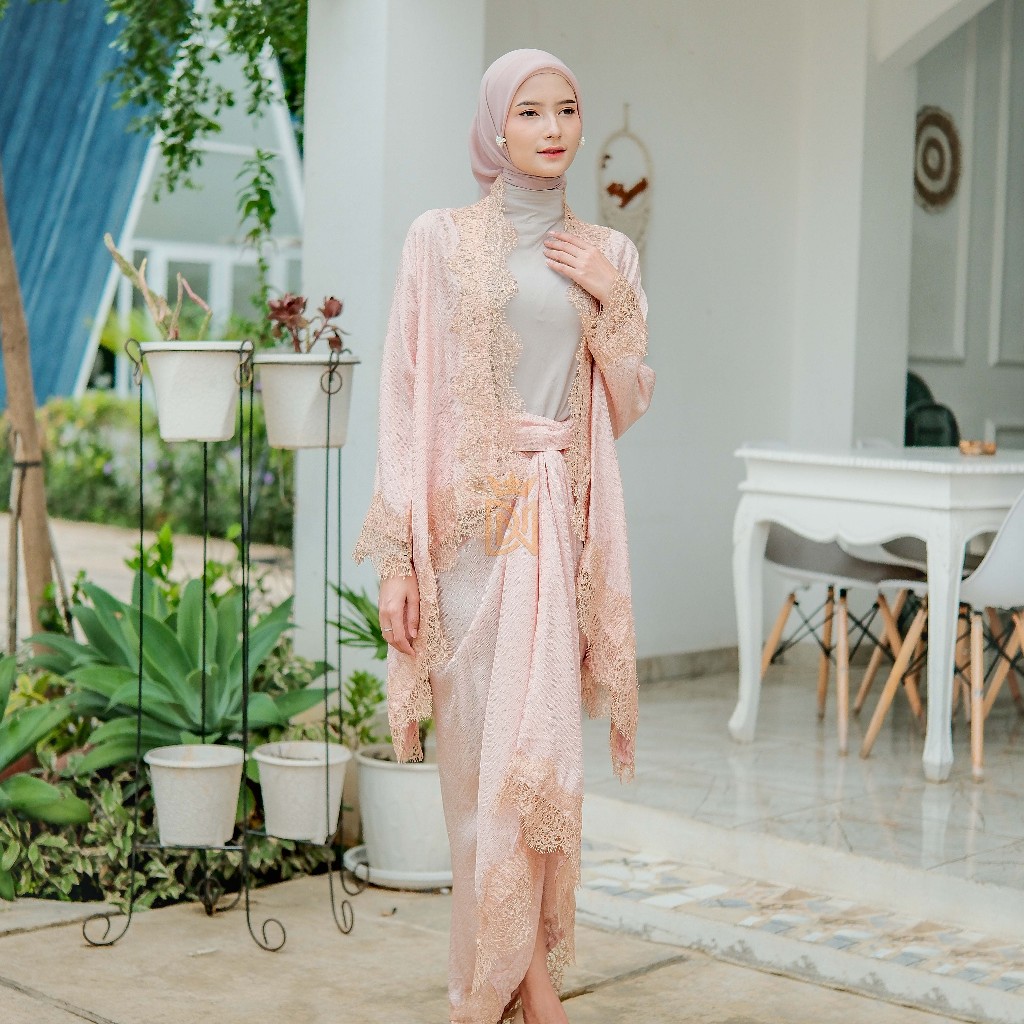 SET NAGITA OUTER LACE POLOS by Diana Batik Trusmi-Outer Wisuda-Outer Kondangan
