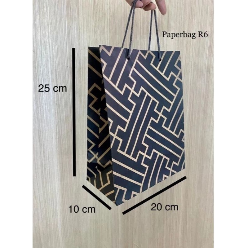 

Paper bag R6 motif minimalis