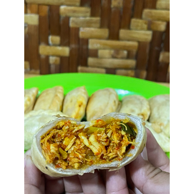 

Kualitas No 1 Cireng isi ayam pedas