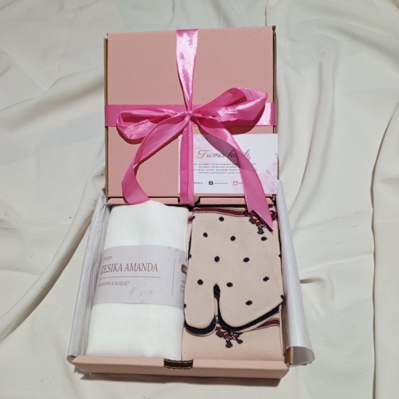 

PAKET BELLA SQUARE hampers murah meriah kado ulang tahun cewek