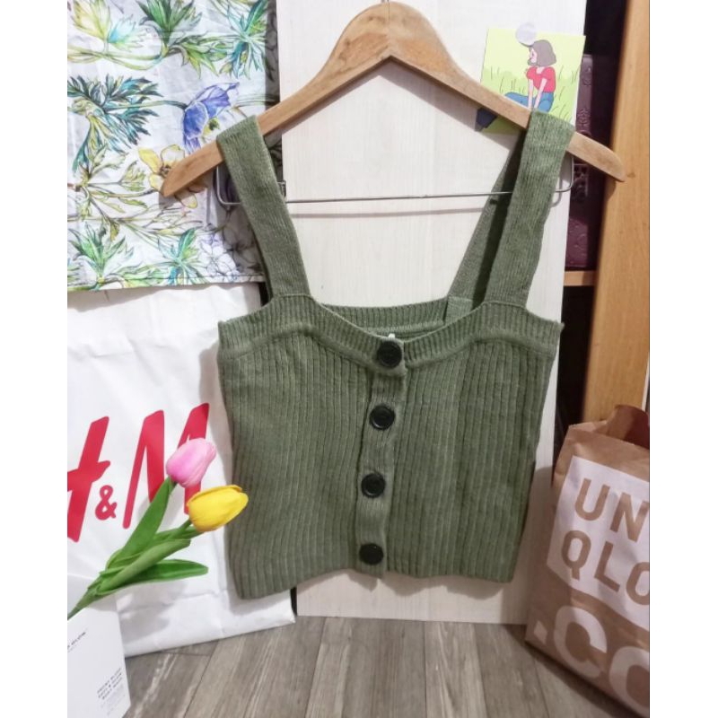 knit crop gu