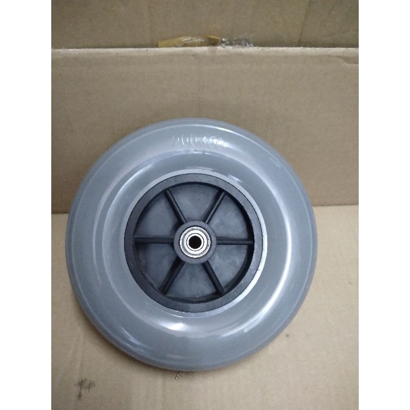 Ban kursi roda elektrik model donat