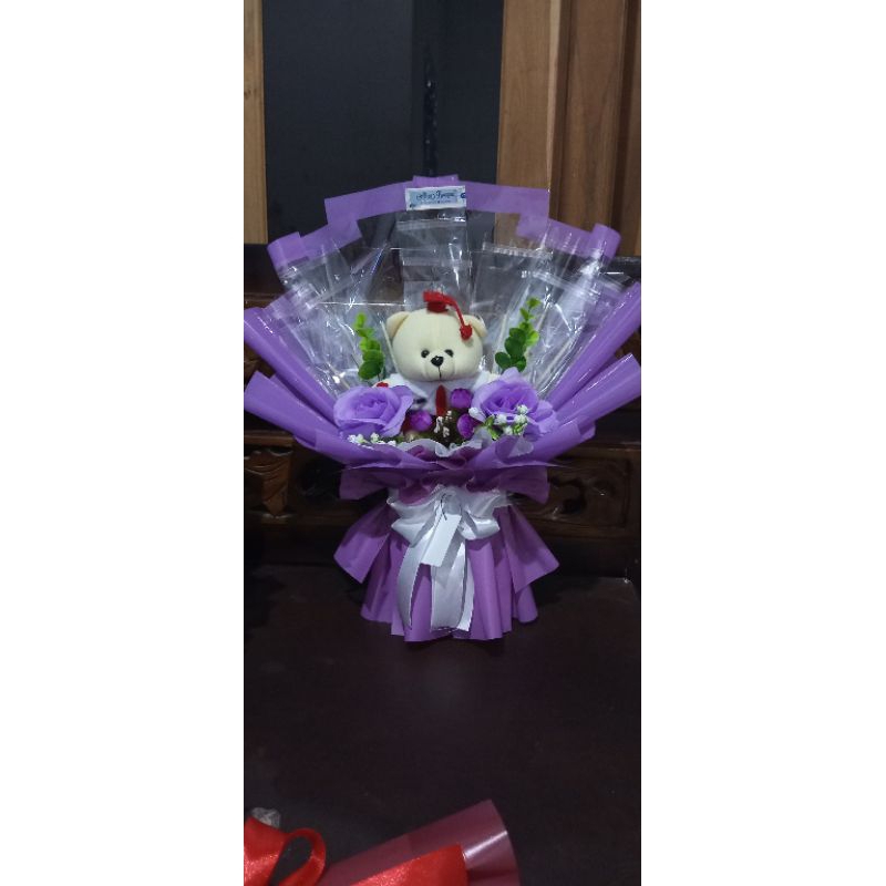 buket boneka, buket uang kosong + boneka, buket wisuda