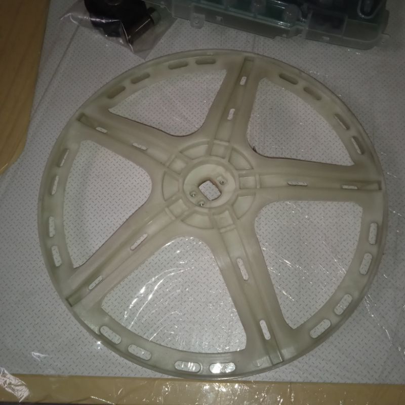 Pulley Segitiga Mesin cuci Electrolux EWF8005EQWA