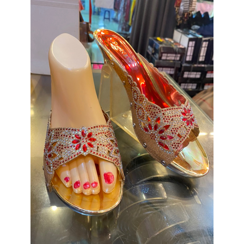 SENDAL PESTA HEELS 3cm SENDAL KEBAYA MERAH HEELS RENDAH