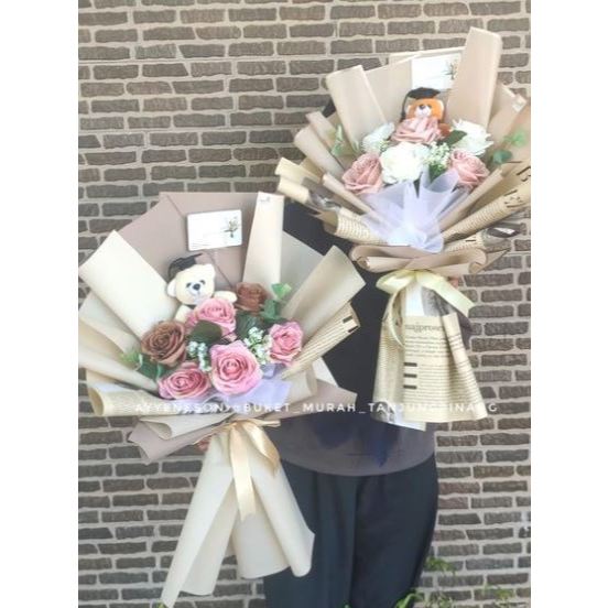 Buket Bunga Wisuda Large Coklat Kertas Warna Coklat