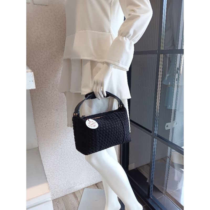PO Linette Josette (custom) with strap. Handbag anyam/ tophandle bag anyam/ tas tenteng wanita