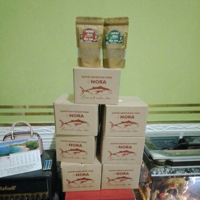 

abon ikan tuna si nora
