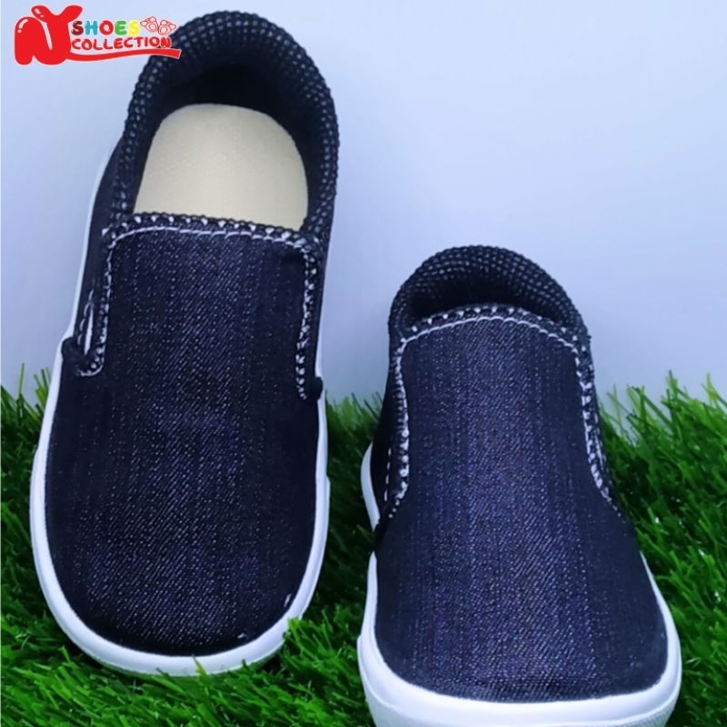Sepatu Anak Laki - Laki Hitam Polos