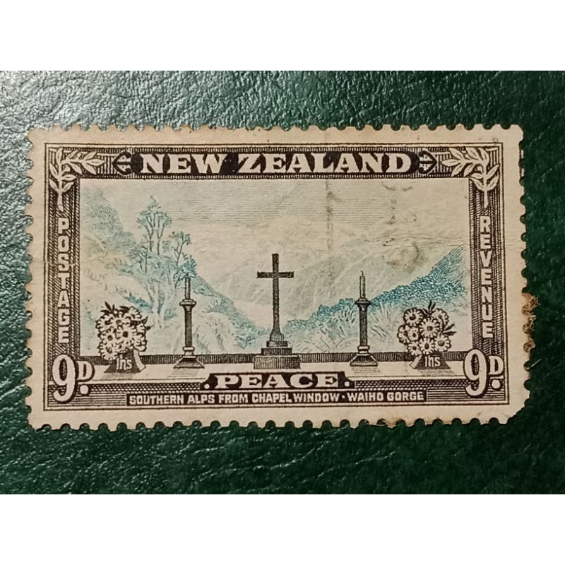 

Prangko New Zealand 9 penny Tahun 1946 USED