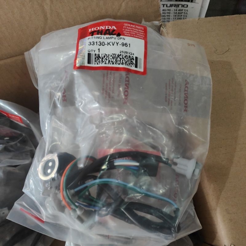 fitting lampu depan beat karbu ori resmi ahm