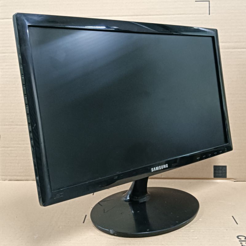 Monitor LED Samsung LS19D300 19 INCH HDMI Bergaransi