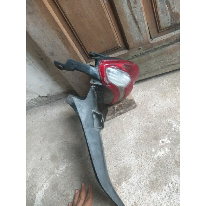 spakbor belakang honda kirana copotan original