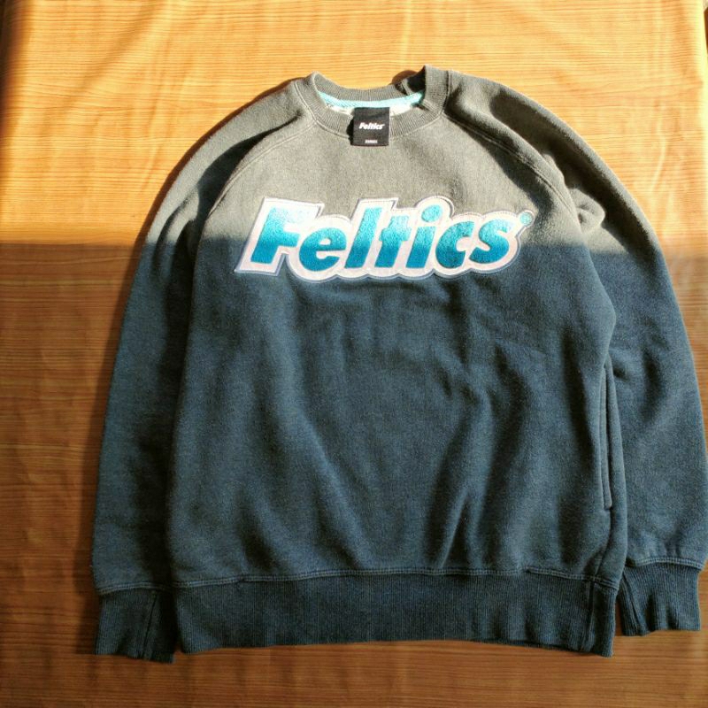 crewneck feltics reflective
