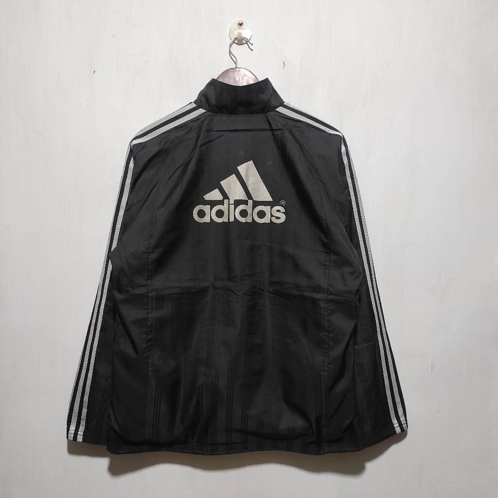 Adidas Windbreaker Jacket big logo Size : L