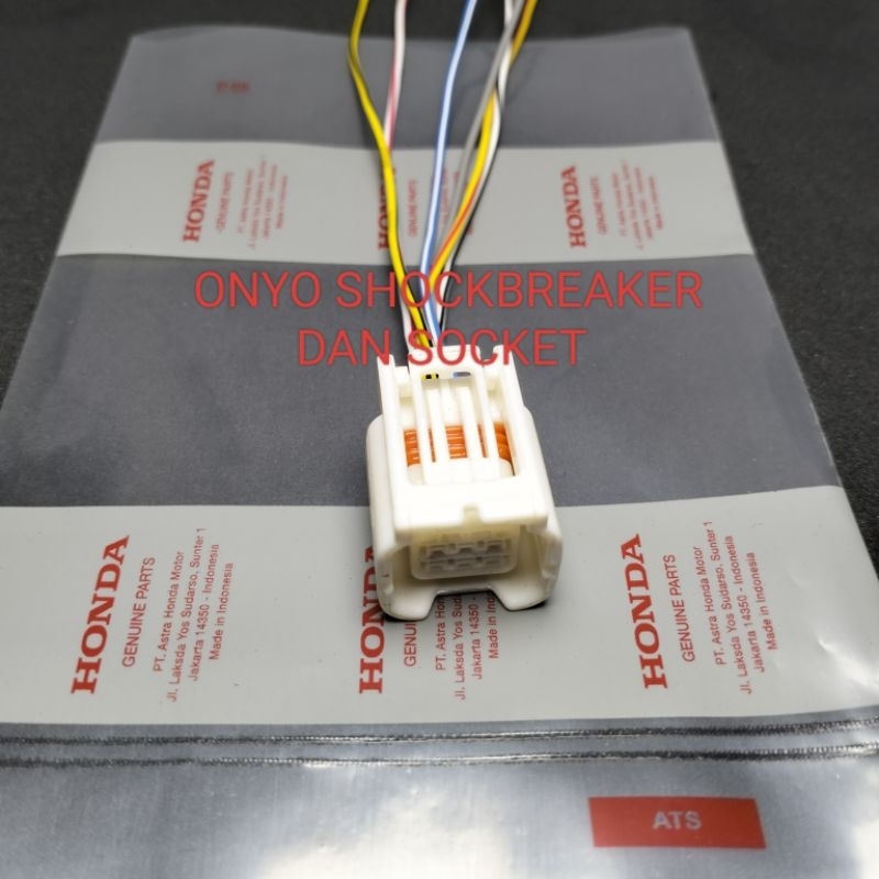 SOCKET SAKLAR SOKET HOLDER KANAN 6 PIN FEMALE  NEW VARIO 125 ISS  NEW VARIO 150