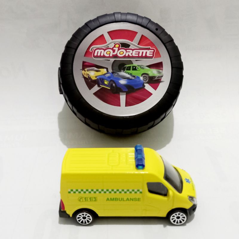 majorette pomade renault master ambulance