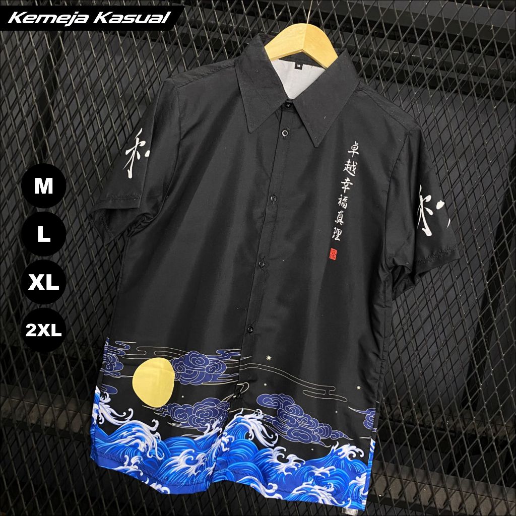 Kemeja Baju Kasual Japan Wave Full Print Lengan Pendek Kemeja Anime Warna Putih Hitam Unisex