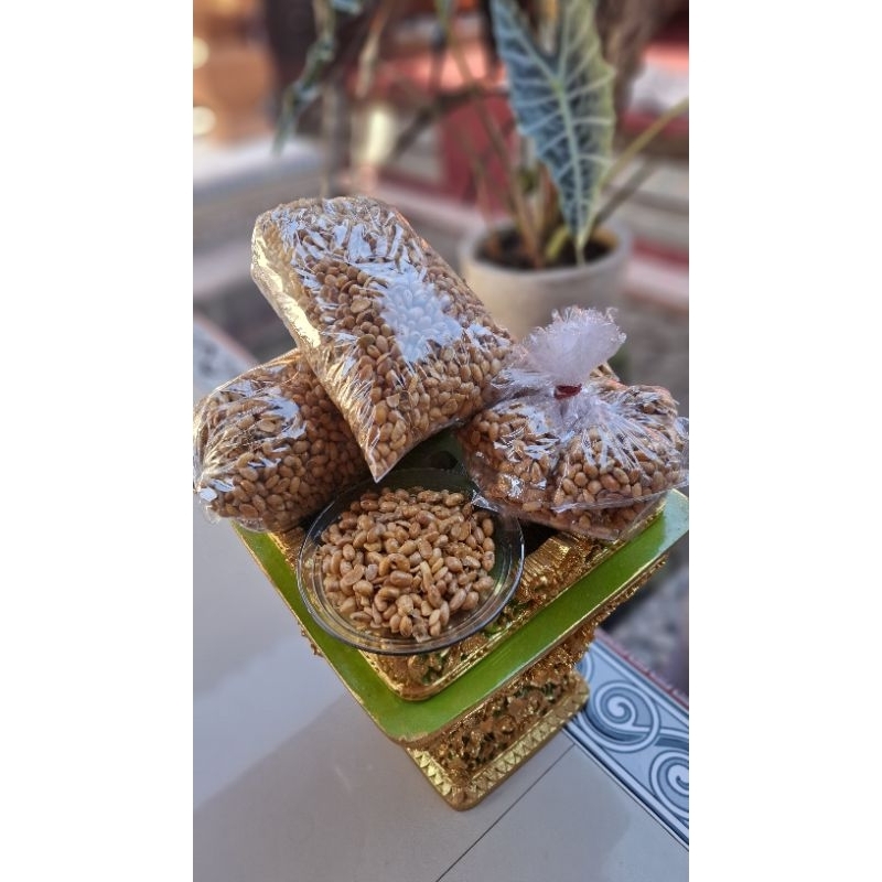 

Kacang Kedelai Goreng uk. 1/2 kg