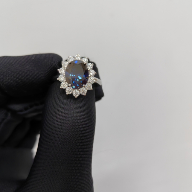 3ct sapphire blue moissanite diamond around 2.5mm white moissanite diamond Cincin