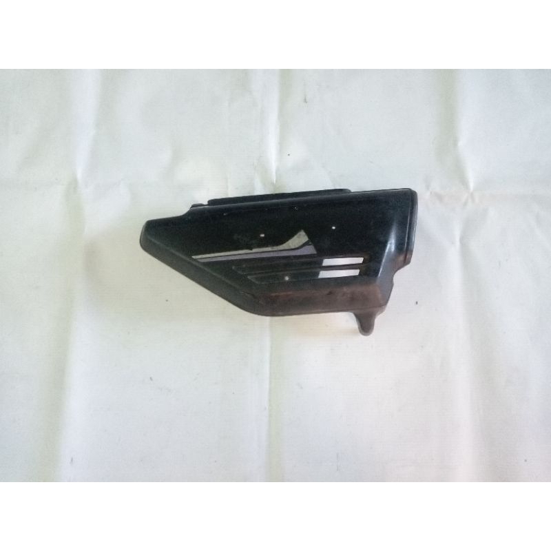 Cover Box Tutup Aki Honda Gl100 Sebelah Kanan Original Seken Copotan