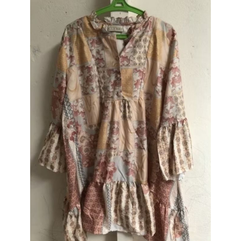 Preloved wearing klamby