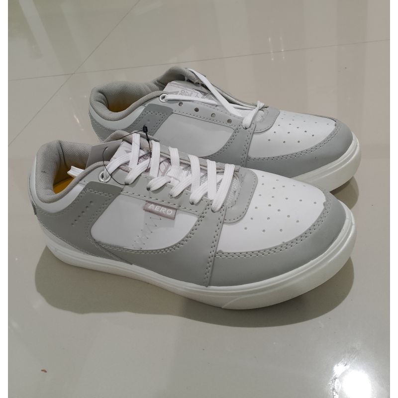 Aerostreet HOOPS- Putih Abu