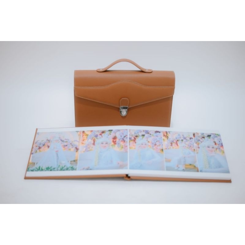 Cetak Foto Album Kolase   20x30 A4  10 sheet + Koper Kayu buku tahunan, wedding