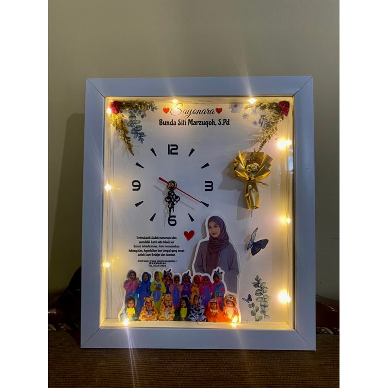 ￼Guru I Kado Guru I Scrapbook guru I 3D bingkai 25 x 30 I Perpisahan kelas I Kenaikan kelas I Kustom
