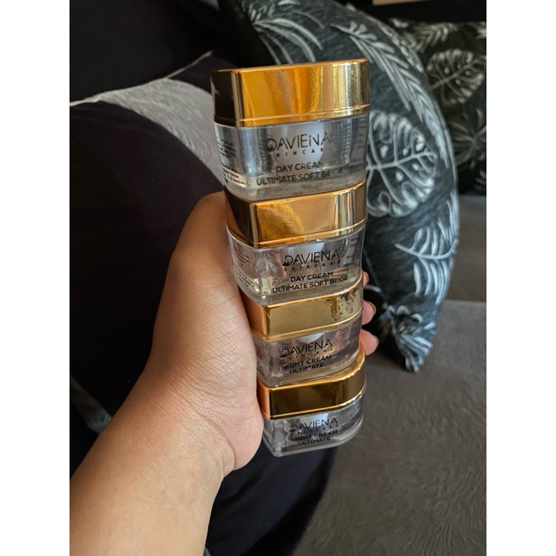 Day cream & night cream daviena gold series preloved