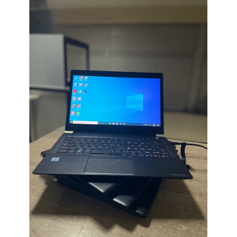 Laptop slim Toshiba X30E i5 Gen 8 Ram 8/256