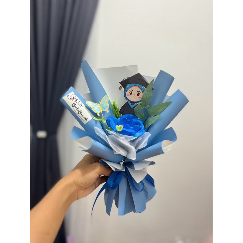 

Ready stock batam Mini bouquet / buket wisuda / buket kecil / graduation gift