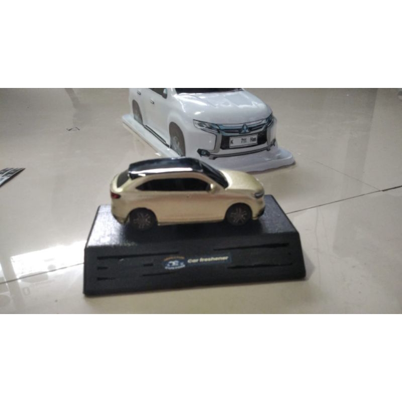 PAJANGAN INTERIOR MOBIL MINIATUR HRV TERBARU
