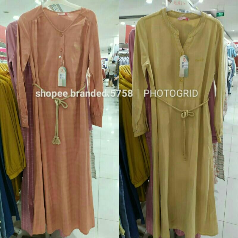 Dress Exit