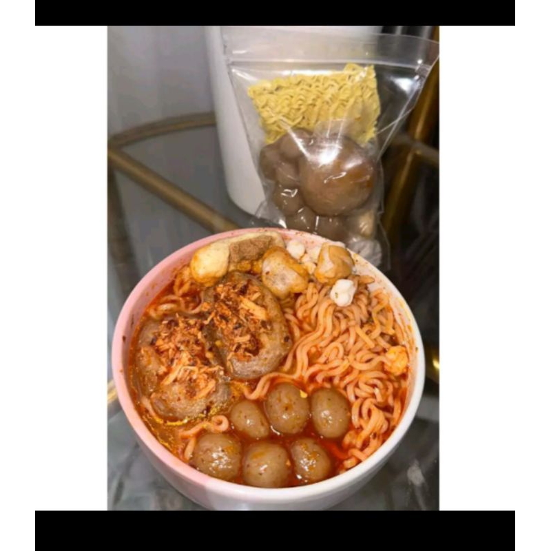 

BAKSO ACI ISI AYAM suwir / BOCI JUMBO/ISIAN AYAM SUWIR PEDAS