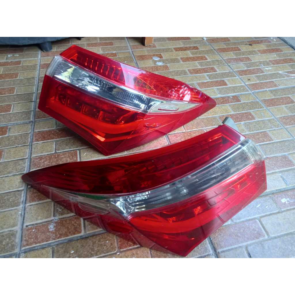 Stoplamp Corolla Altis 2014 - 2017