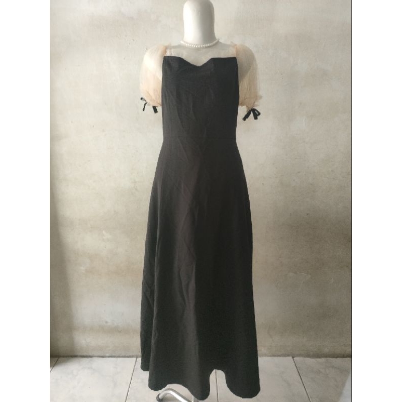 black vintage dress